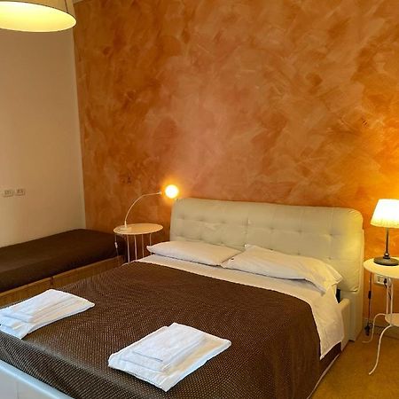 B&B アンティチ リヴェルベリ イン ステーション サレルノ エクステリア 写真