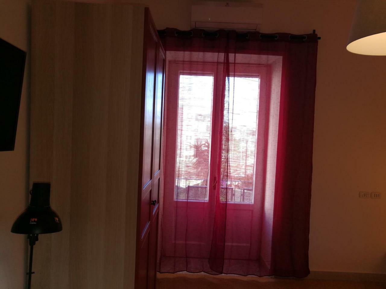 B&B アンティチ リヴェルベリ イン ステーション サレルノ エクステリア 写真